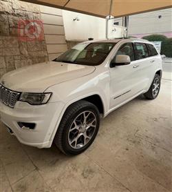 جيب جراند شيروكي